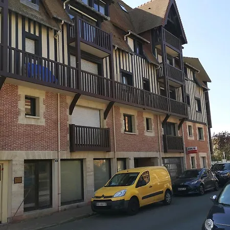 Le Mermoz - Centre, A 5 Min De La Apartament